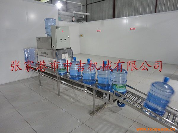 ��Ͱˮ���b�O(sh��)����Ͱ�bˮ���b�C