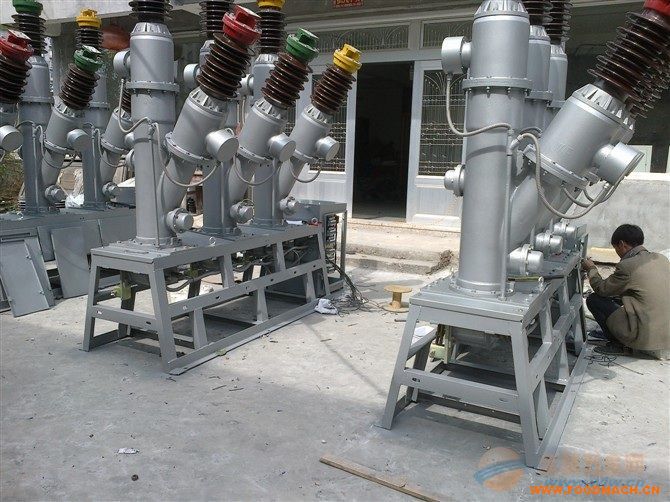 �ຣ�ߺ���LW8-40.5�ք�(d��ng)�ֺ��l�߉���·��SF6ϵ��